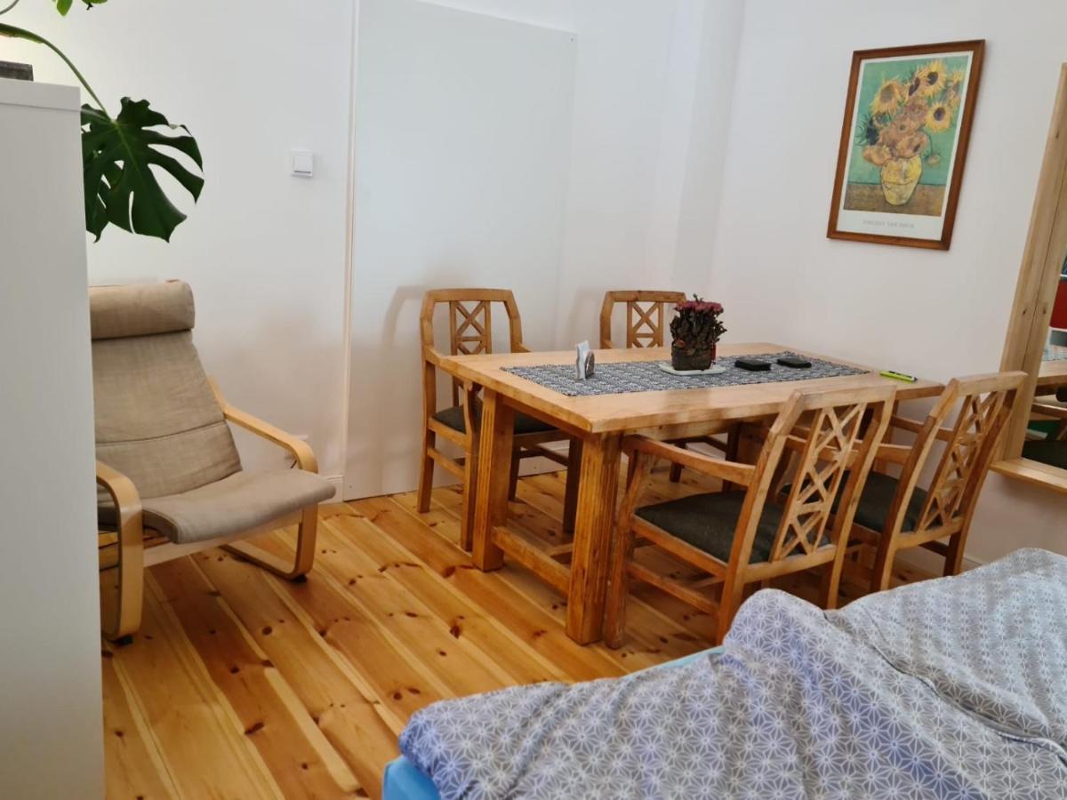 Fewo Garten - Eigener Eingang- Wlan-Parkplatz,Netflix, Terrasse,Doppelbett Und Schlafcouch Oberhausen  Exterior foto